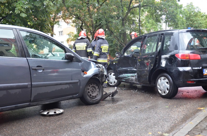 Wypadek na Chopina. Trzy osoby ranne