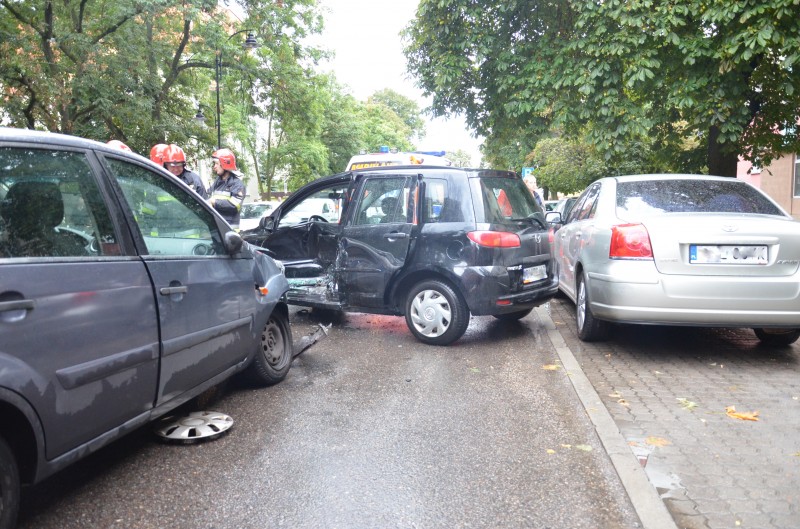 Wypadek na Chopina. Trzy osoby ranne