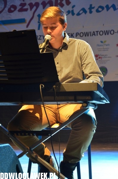 Koncert zespołu Boys na dożynkach w Karnkowie
