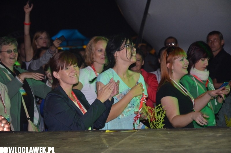 Koncert zespołu Boys na dożynkach w Karnkowie