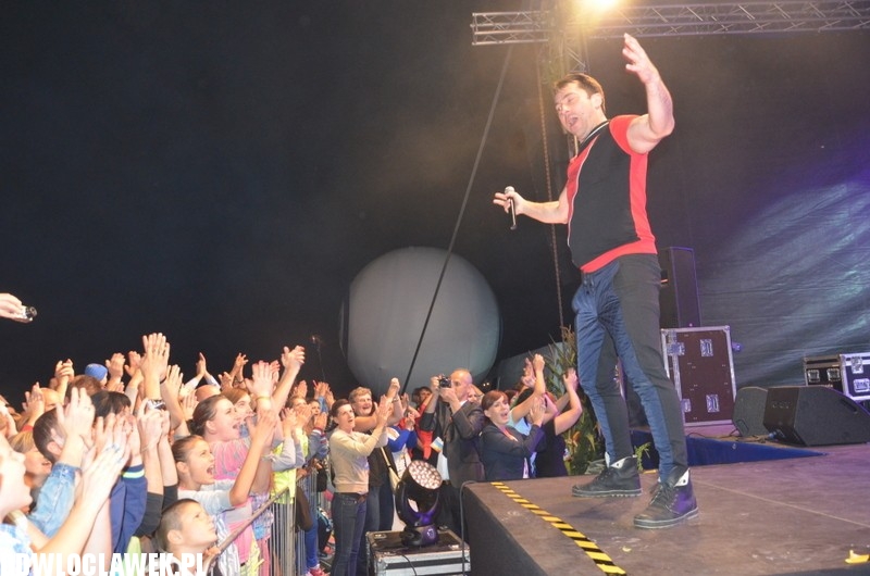 Koncert zespołu Boys na dożynkach w Karnkowie