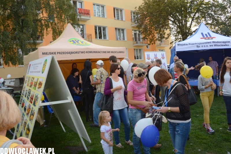 Festyn ze spółkami na bulwarach