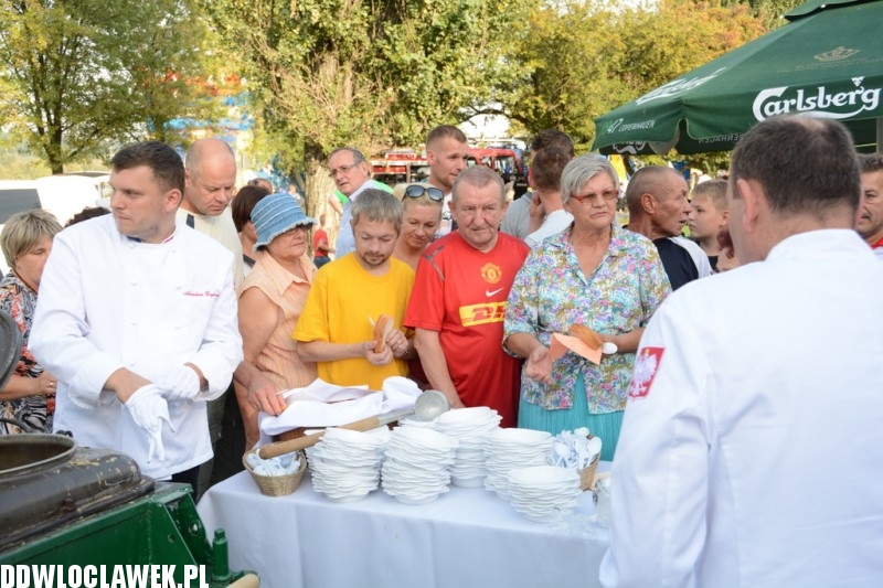 Festyn ze spółkami na bulwarach