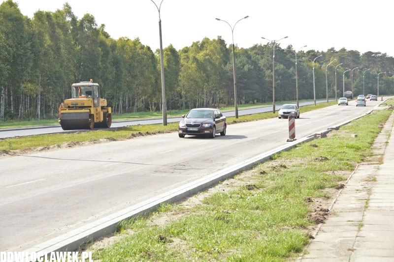 Nowa nawierzchnia na al. Kazimierza Wielkiego