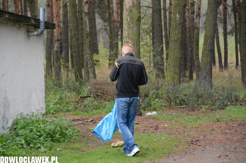 Akcja Nadleśnictwa. Skazani sprzątają świat