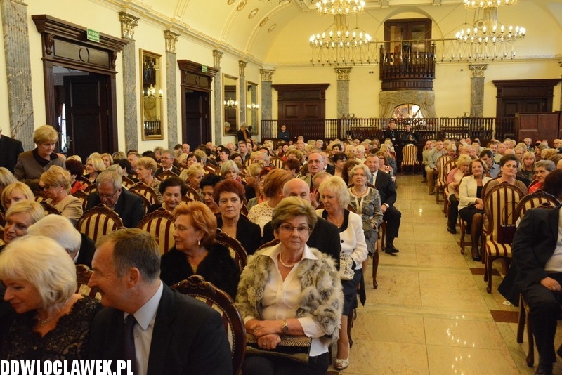 W Drodze do La Scali w Pałacu Bursztynowym