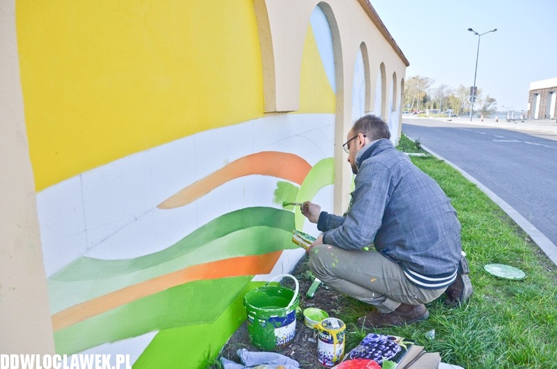Na murze Delecty powstaje mural