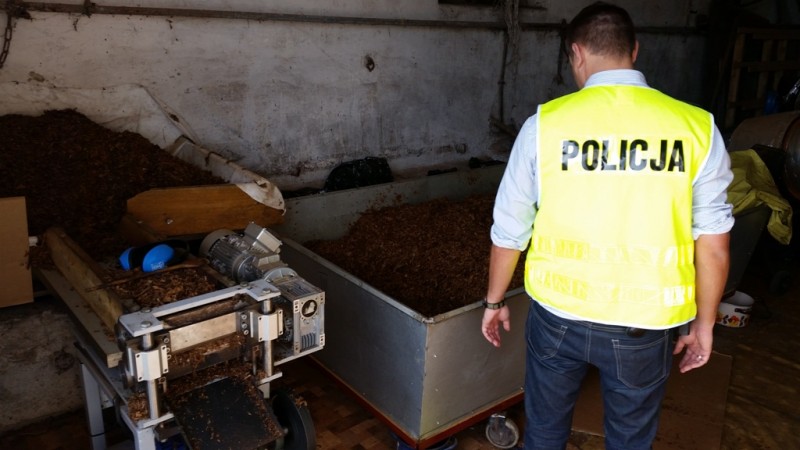 Policja zlikwidowała nielegalną wytwórnią używek
