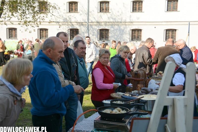 Targ lata w muzeum przy bulwarach