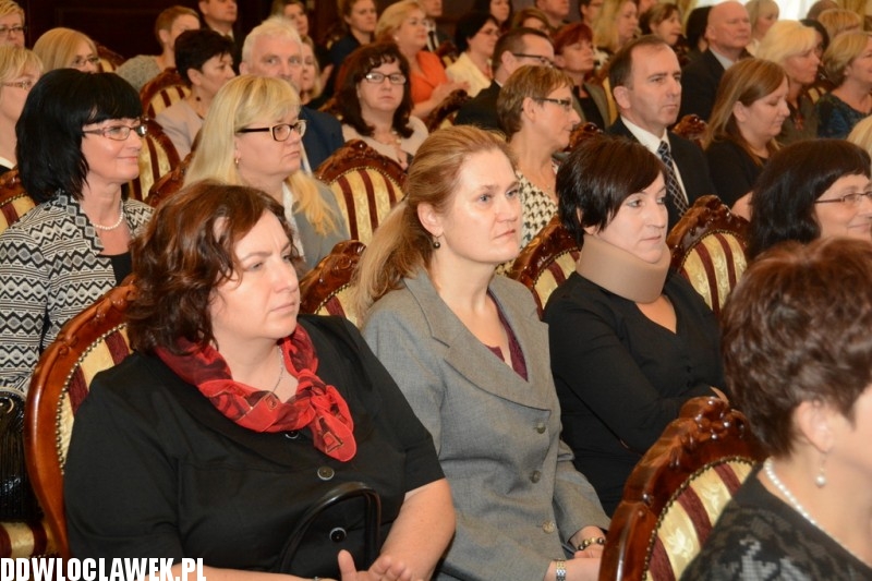 Uroczystość wręczenie nagród nauczycielom