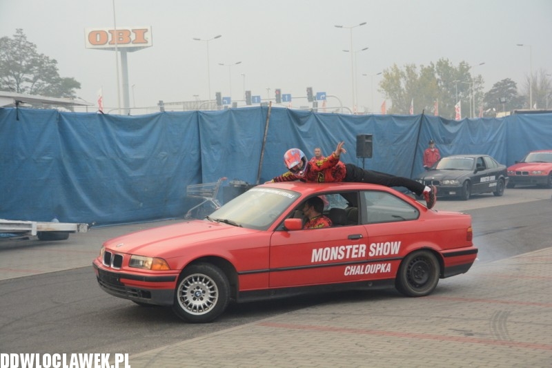 Widowiskowy Monster Truck Chaloupka