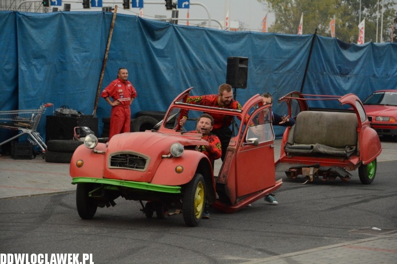 Widowiskowy Monster Truck Chaloupka