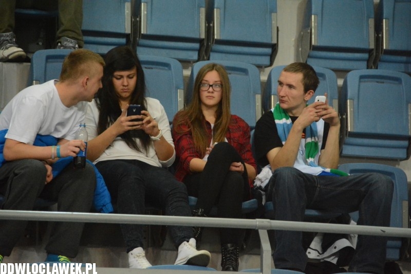 Kibice podczas meczu Anwil - Wilki