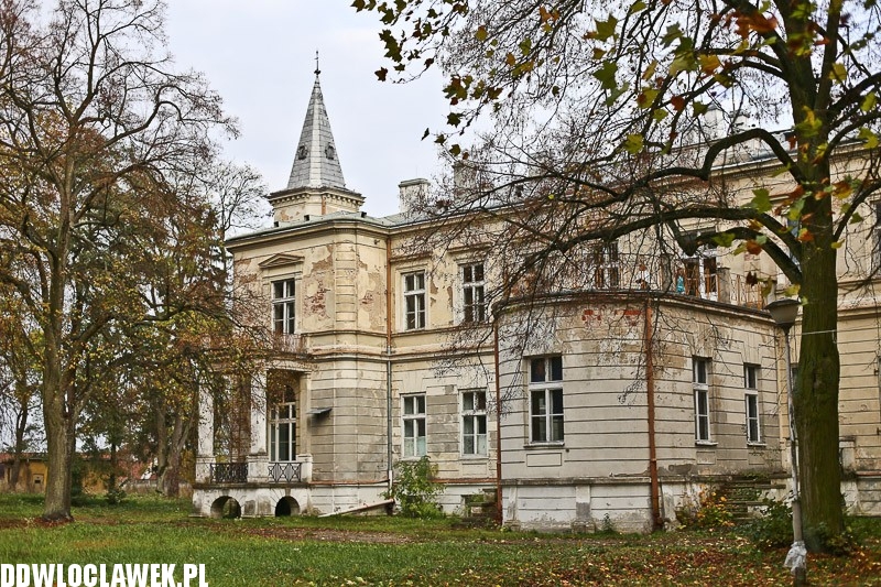 Co kryją pałace pod Włocławkiem?