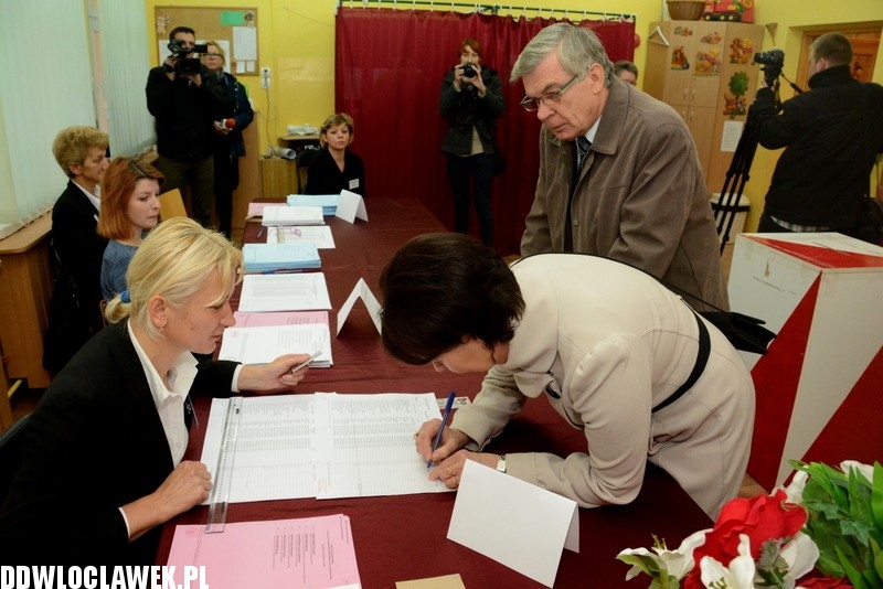 Kandydaci na prezydenta poszli do urn