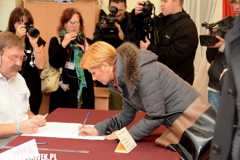 Kandydaci na prezydenta poszli do urn
