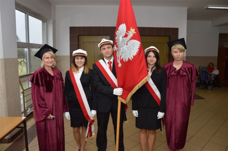 Dyplomowane pielęgniarki z WSHE