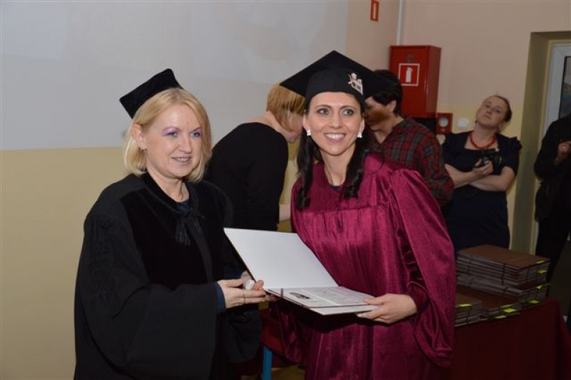 Dyplomowane pielęgniarki z WSHE