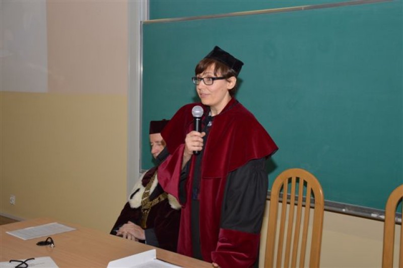 Dyplomowane pielęgniarki z WSHE