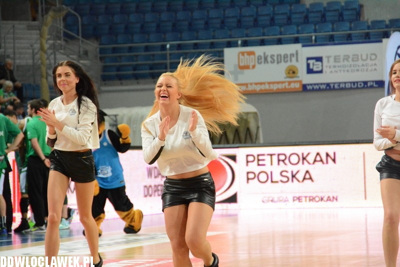 Cheerleaderki Anwilu na meczu ze Stelmetem