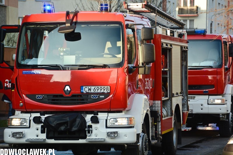 Poranny pożar w bloku na placu Kolanowszczyzna
