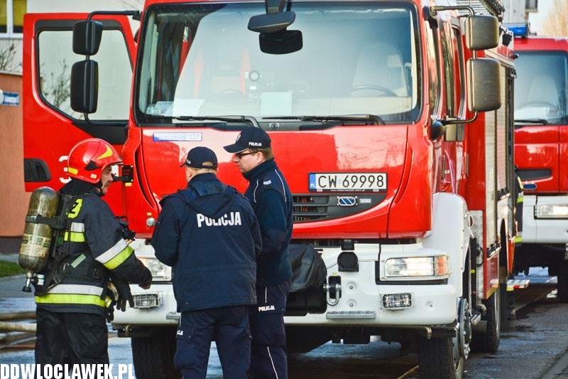 Poranny pożar w bloku na placu Kolanowszczyzna