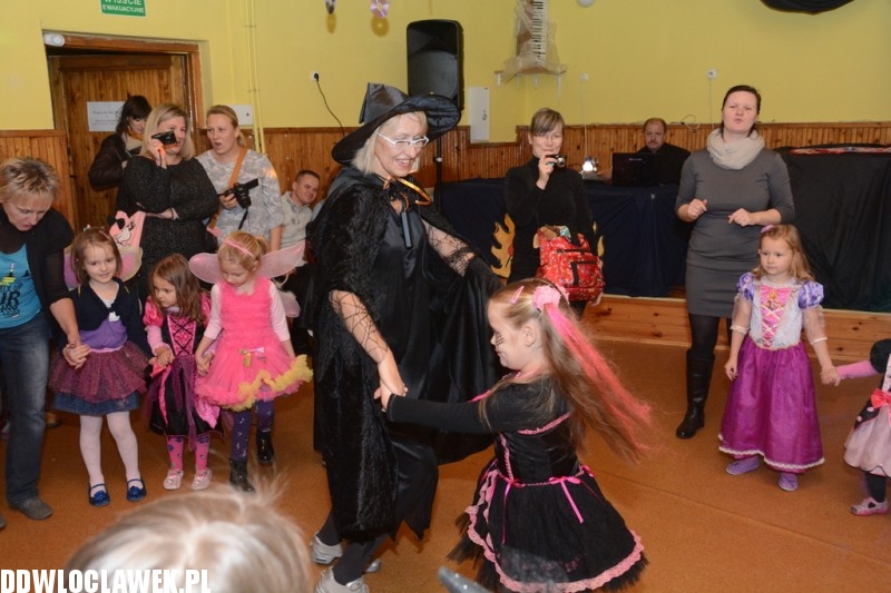 Zaczarowany bal andrzejkowy w klubie Łęg