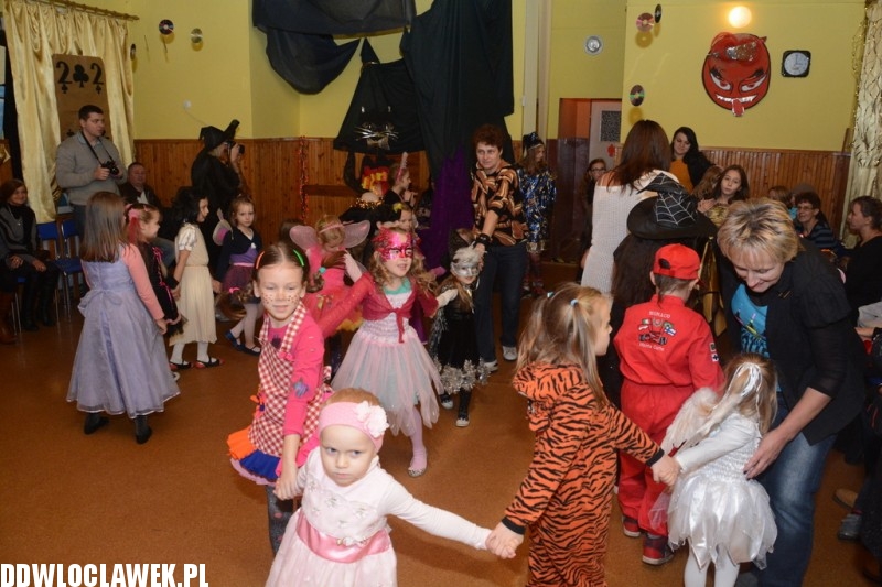 Zaczarowany bal andrzejkowy w klubie Łęg