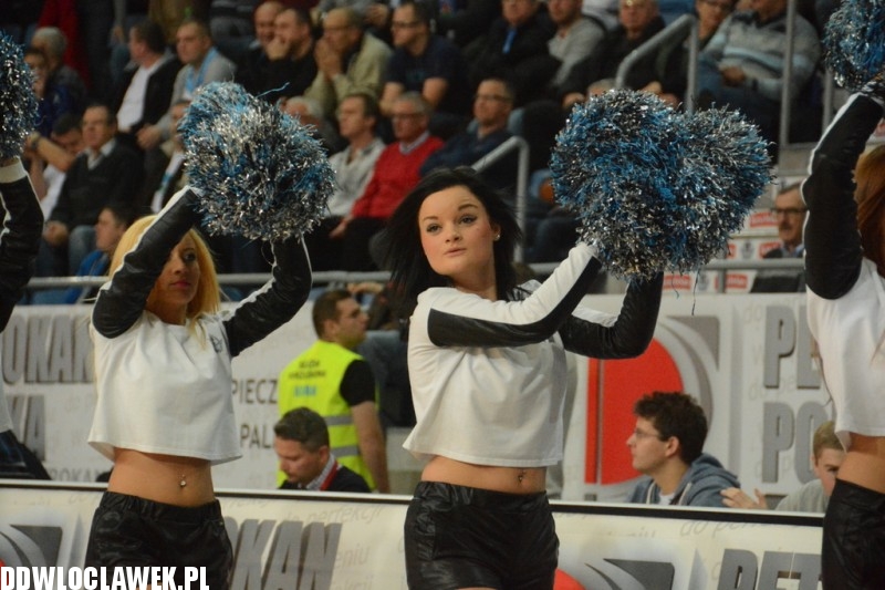 Cheerleaderki Anwilu na meczu z Czarnymi