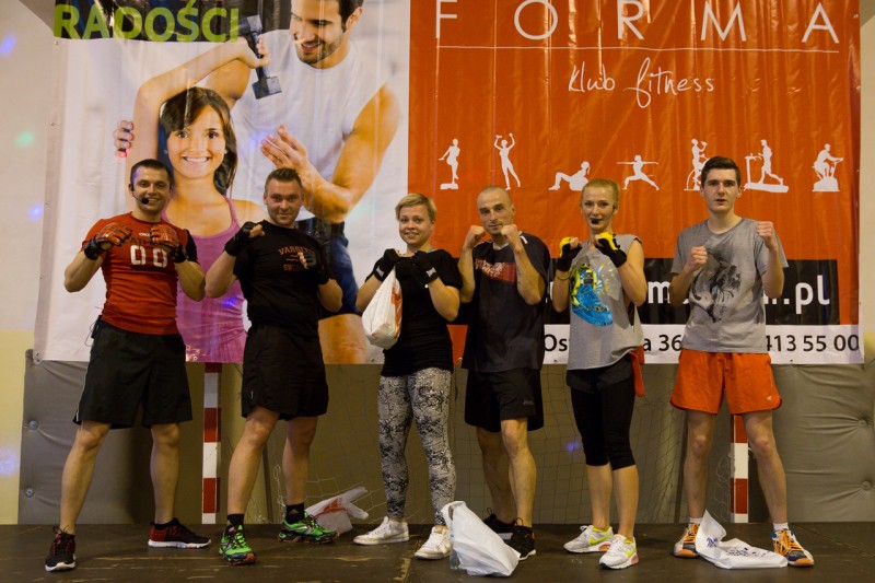 Mikołajkowy Maraton Fitness w sali PWSZ