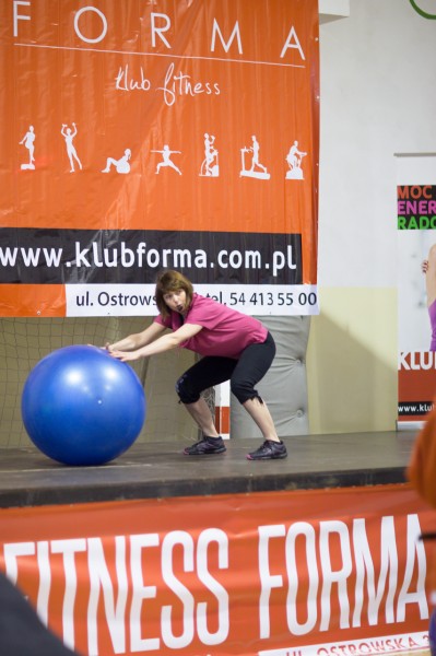 Mikołajkowy Maraton Fitness w sali PWSZ