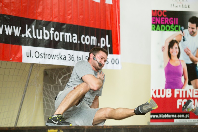 Mikołajkowy Maraton Fitness w sali PWSZ