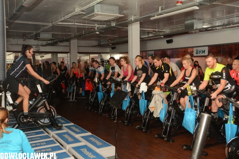 Maraton na rowerach stacjonarnych