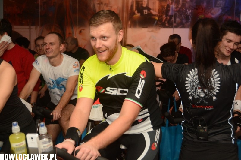 Maraton na rowerach stacjonarnych