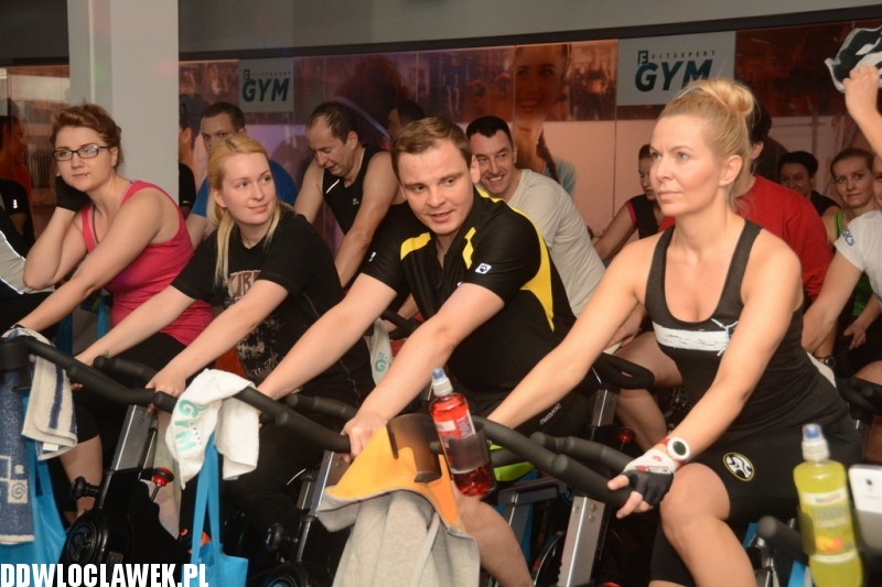 Maraton na rowerach stacjonarnych