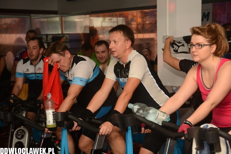 Maraton na rowerach stacjonarnych