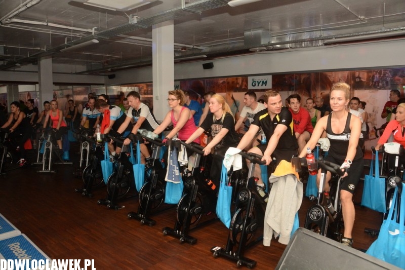 Maraton na rowerach stacjonarnych