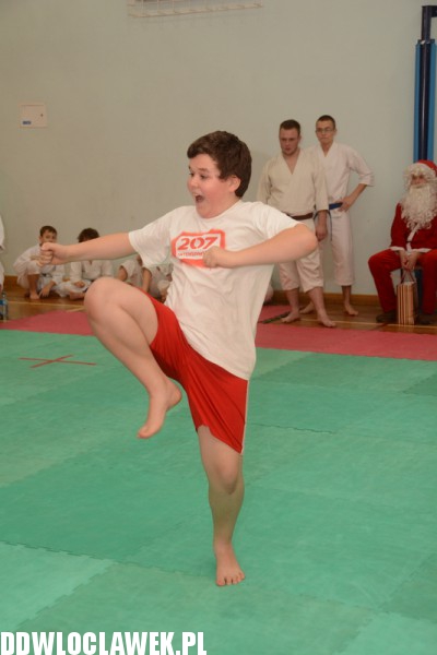 Świąteczny turniej karate w SP20