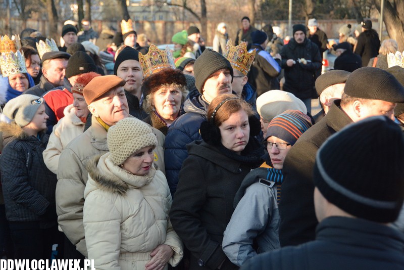 Poczęstunek grochówką po mszy