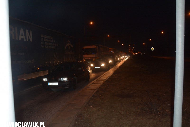 Kolizja tira i auta osobowego na Kruszyńskiej