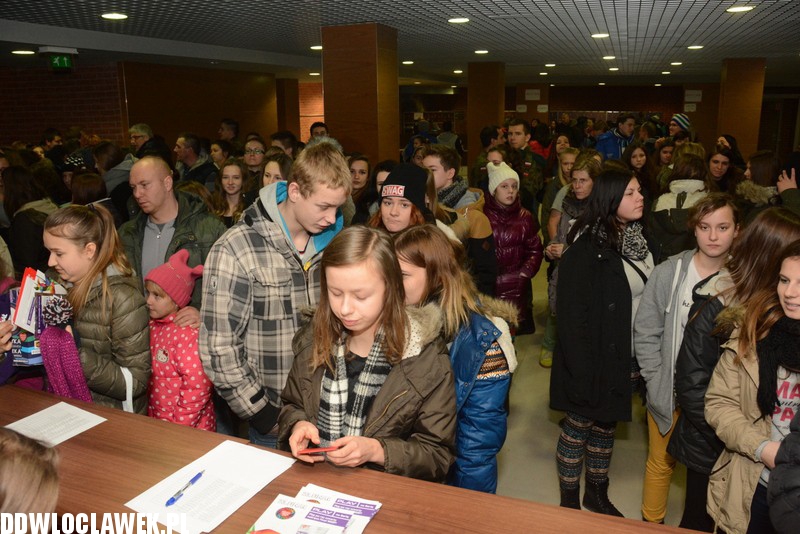 Szkolenie i wydawanie puszek WOŚP