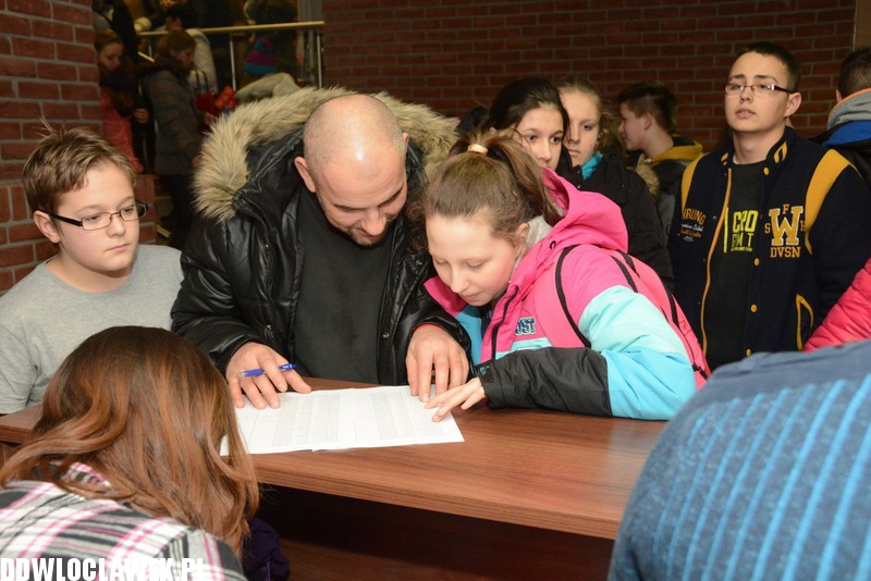 Szkolenie i wydawanie puszek WOŚP