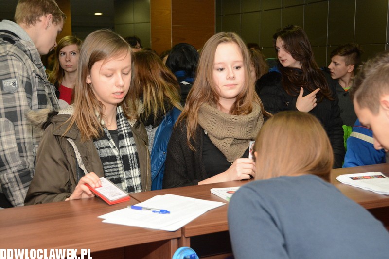 Szkolenie i wydawanie puszek WOŚP