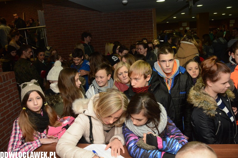 Szkolenie i wydawanie puszek WOŚP
