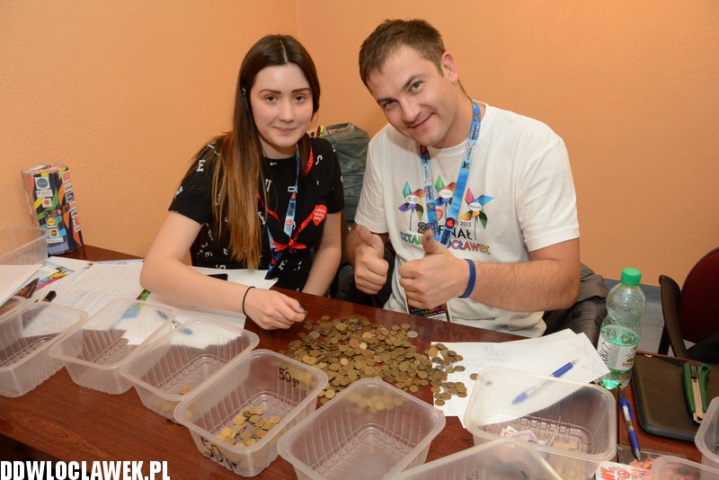 WOŚP: liczenie pieniędzy w sztabie