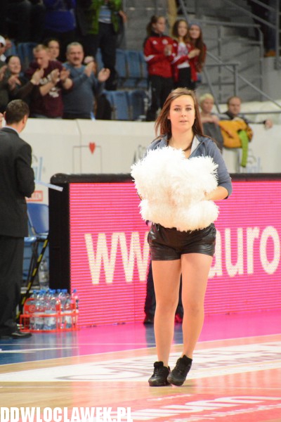 Cheerleaderki Anwilu na meczu z Toruniem