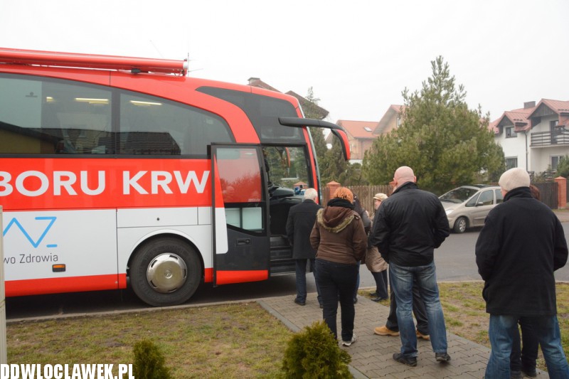 Pobór krwi dla pogryzionej kobiety