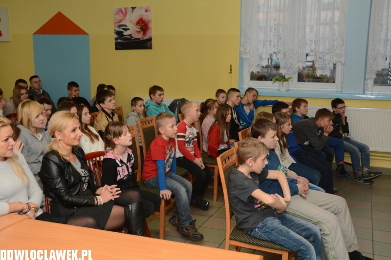 Jaś i Małgosia w Centrum Opieki nad Dzieckiem