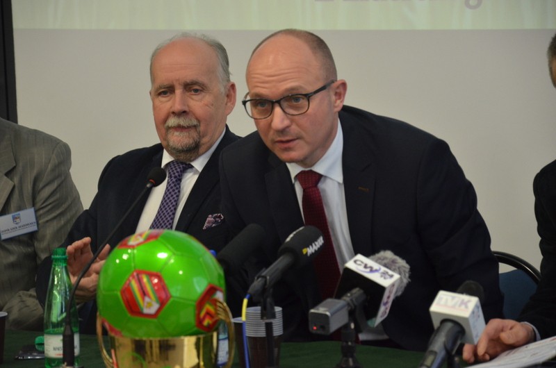 Konferencja i losowanie grup KarPol Cup
