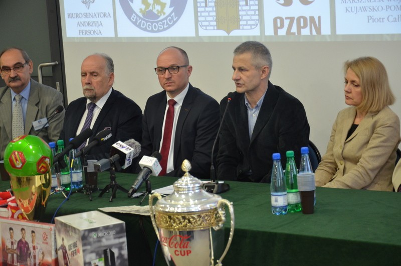 Konferencja i losowanie grup KarPol Cup